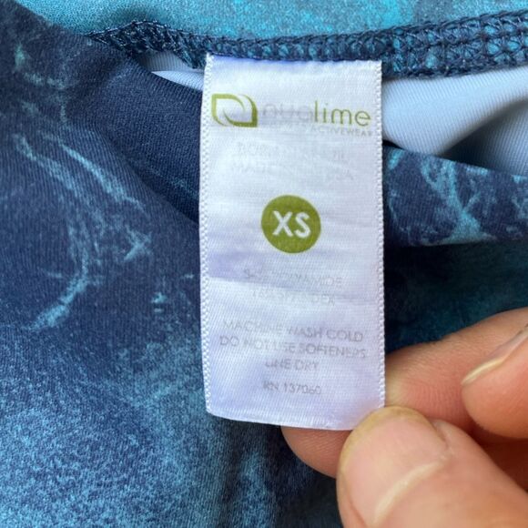 Nualime Power leggings,blue base;sculpting performance knit fabric,compressiveXS - Picture 2 of 7